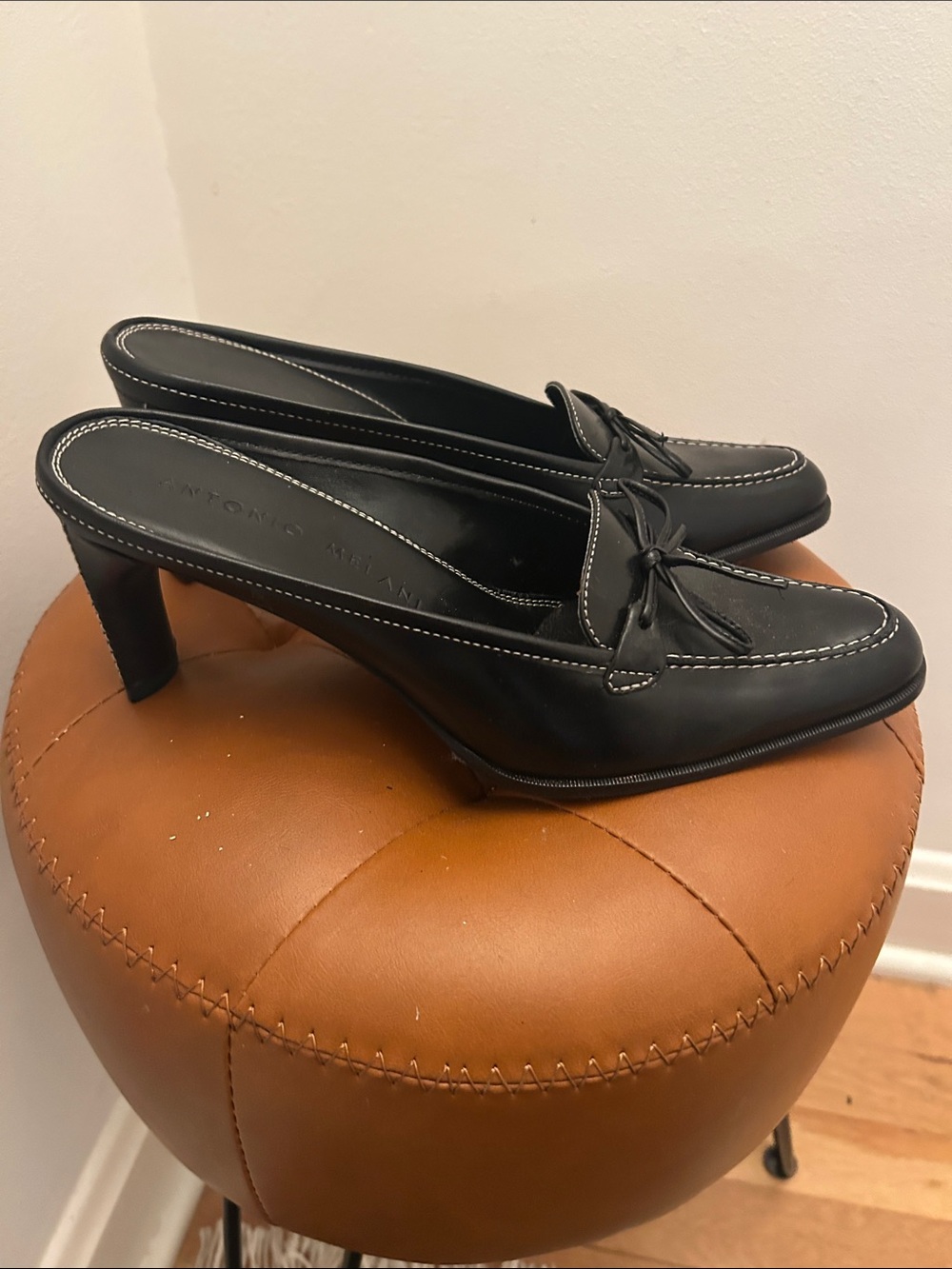 Antonio Marras Black Leather Knot-Trim Mule Heels